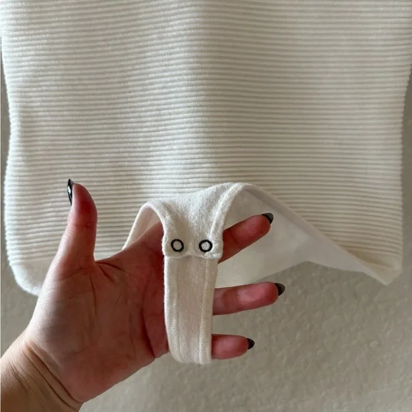 Abercrombie & Fitch White Ribbed Bodysuit - Picture 2 of 4